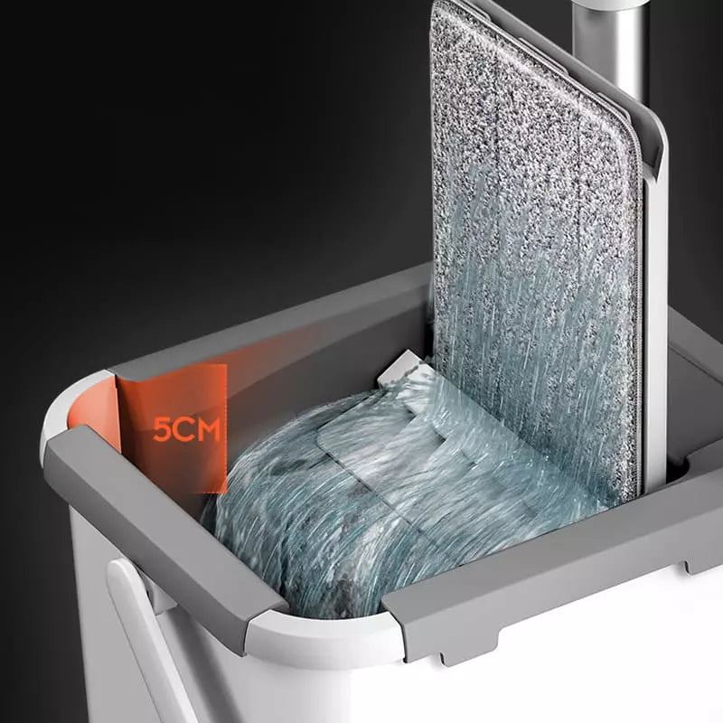 Mop de Limpeza Giratório SwiftClean™