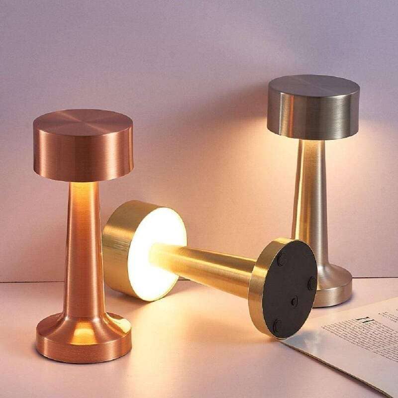 Luminária de Mesa LED Retrô Recarregável